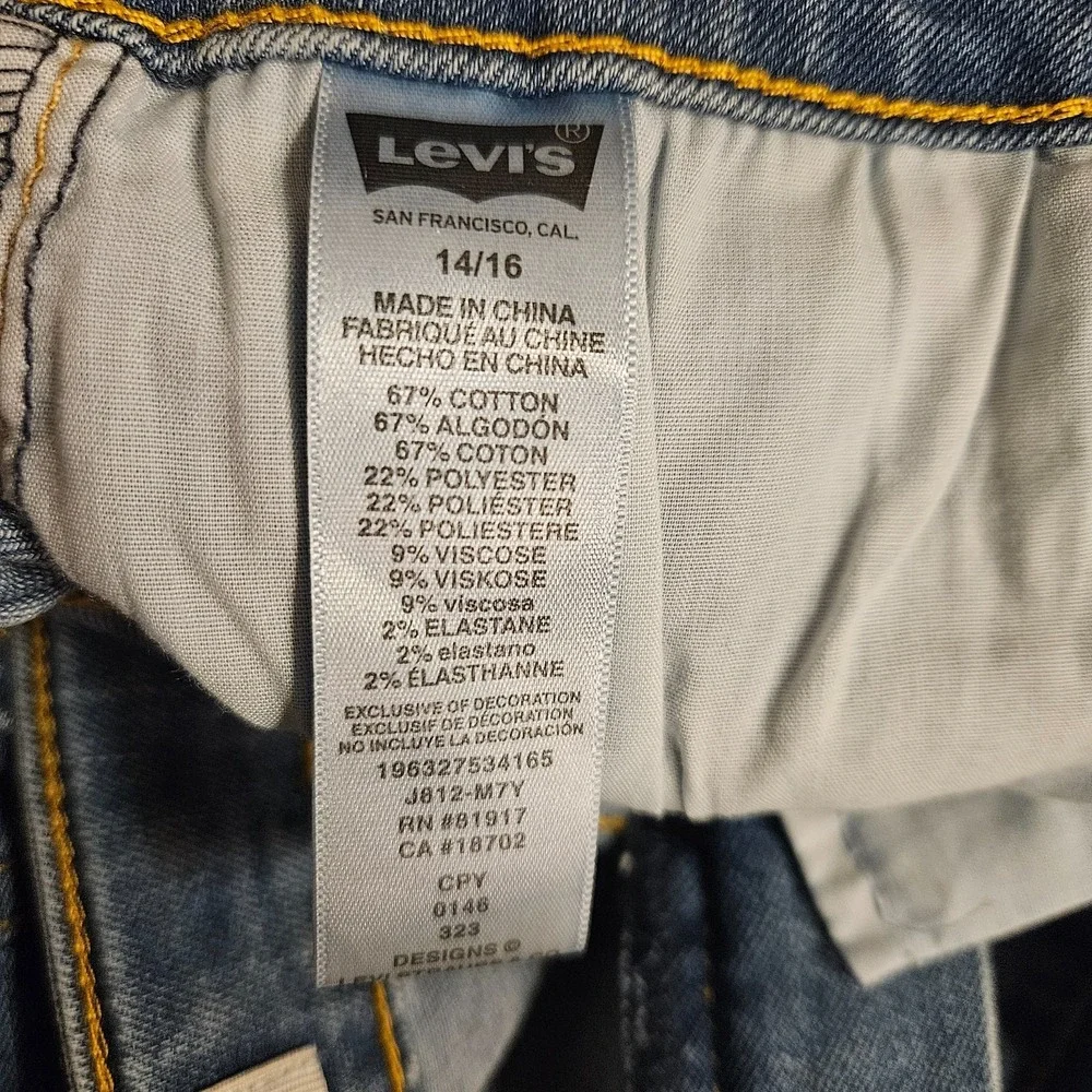 Levis trendy levi